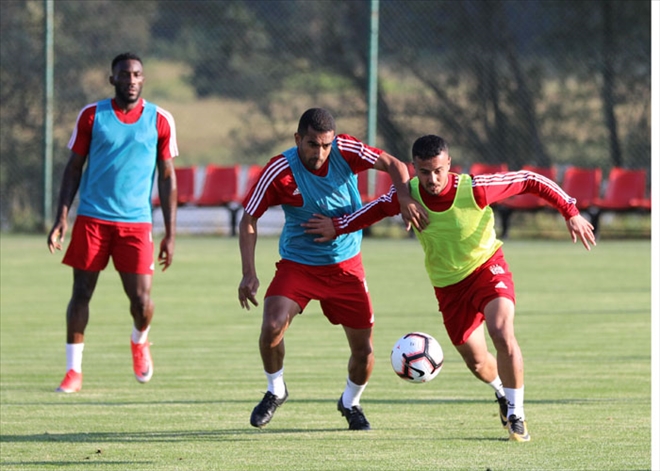 SİVASSPOR´DA DURMAK YOK!