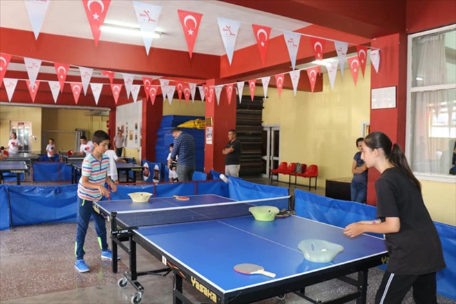 MASA TENİSİ YAZ OKULU DOLU DOLU GEÇİYOR