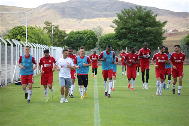 SİVASSPOR, KARTAL´A HAZIRLANIYOR - video