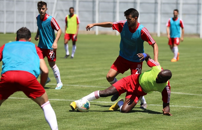 HAZIRLIKLAR YOĞUN TEMPODA SÜRÜYOR