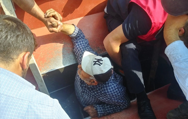 TAMİR İÇİN GİRDİĞİ PATOSTA SIKIŞTI