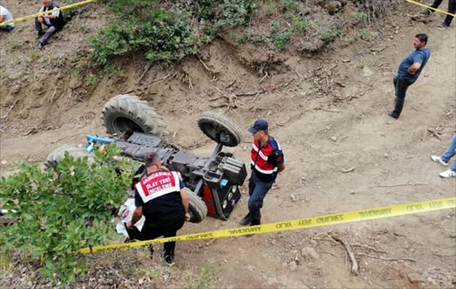 TRAKTÖRÜN ALTINDA CAN VERDİLER