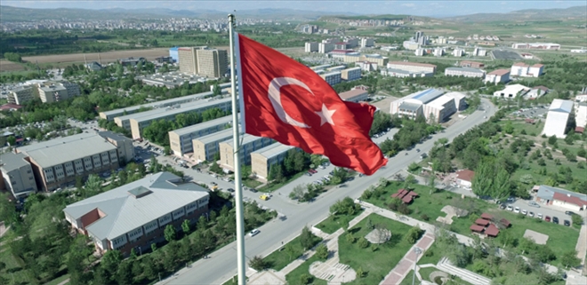 AKADEMİK KADRO GÜÇLENİYOR