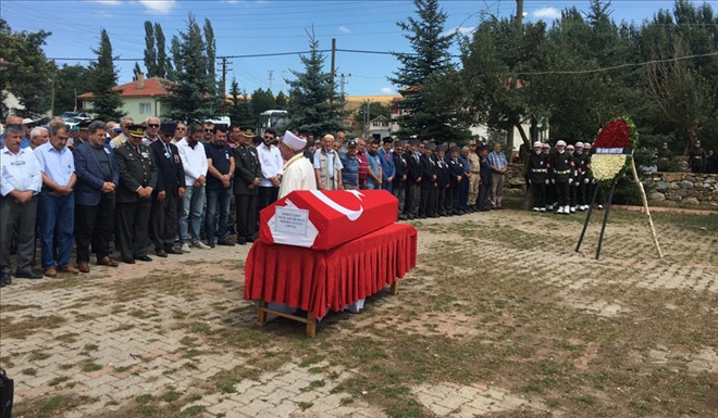 KIBRIS GAZİSİ SON YOLCULUĞUNA UĞURLANDI