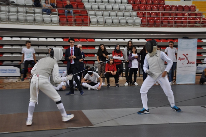 ÖDÜLLER TAKDİM EDİLDİ