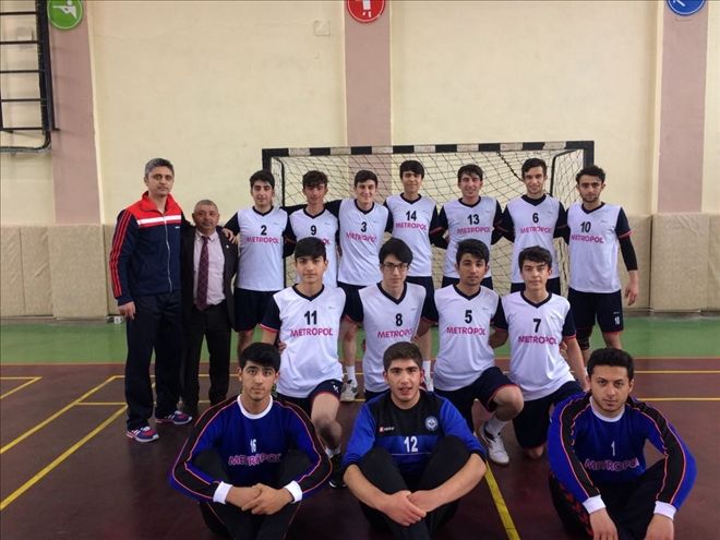 İMKB 2´DE İKİ YAPTI