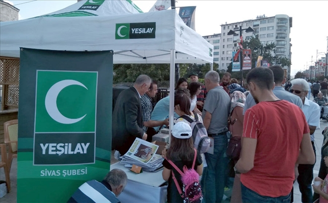 YEŞİLAY BROŞÜR DAĞITTI