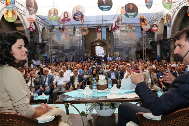 KİTAP GÜNLERİ DOLU DOLU GEÇTİ