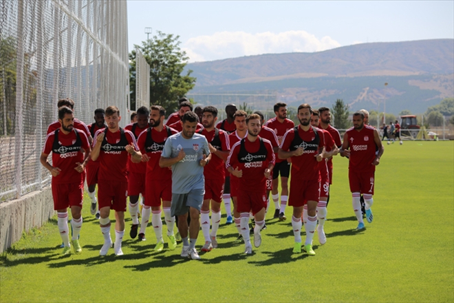 SİVASSPOR, GALİBİYET İÇİN ÇALIŞIYOR