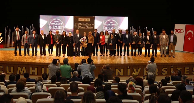 DEĞER KATANLAR ÖDÜLLENDİRİLDİ