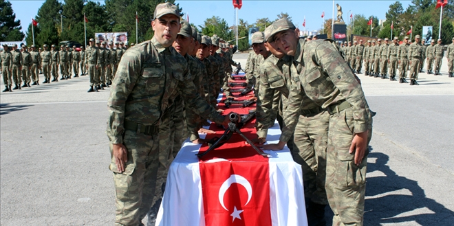 SÖZLEŞMELİ ERLERİN YEMİN HEYECANI