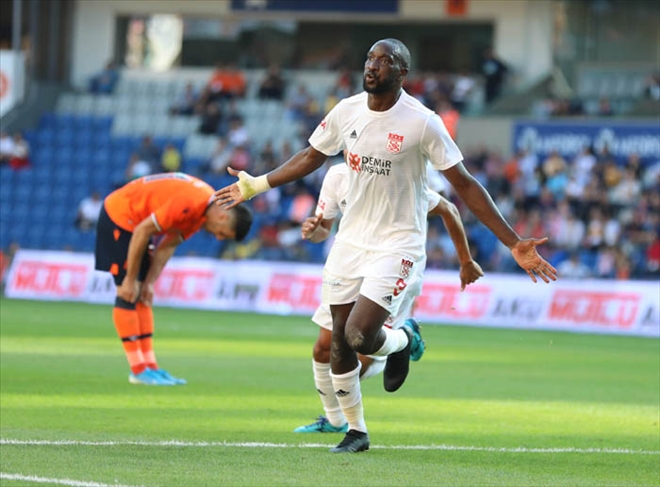 2. GOLÜNÜ BAŞAKŞEHİR´E ATTI