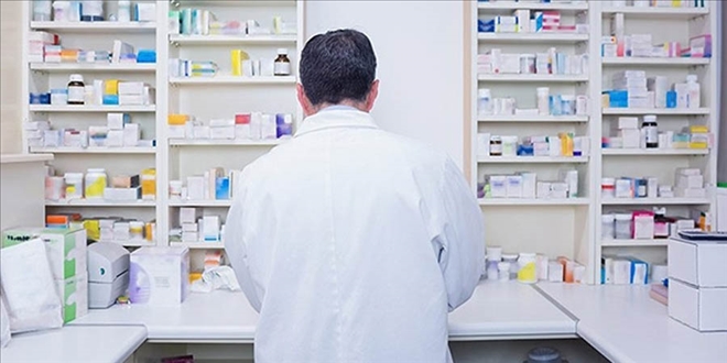 ECZACILAR SANDIK BAŞINA