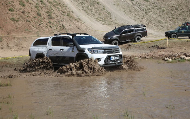 OFF ROAD SEVERLER SİVAS´TA BULUŞACAK