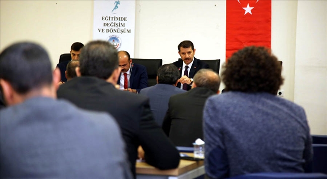 İLÇELERE GİTTİ YATIRIMLARI İNCELEDİ