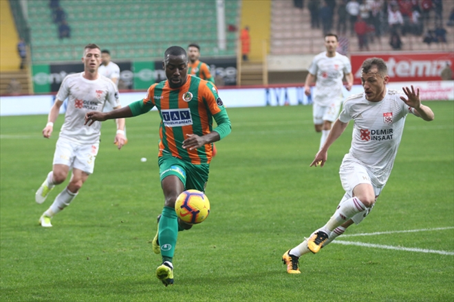 YİĞİDO 3 PUAN İÇİN PUSUDA