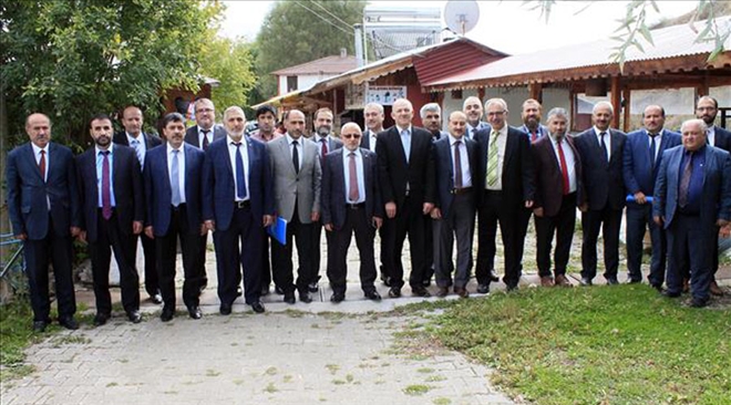 İLÇE MÜFTÜLERİ ZARA´DA TOPLANDI