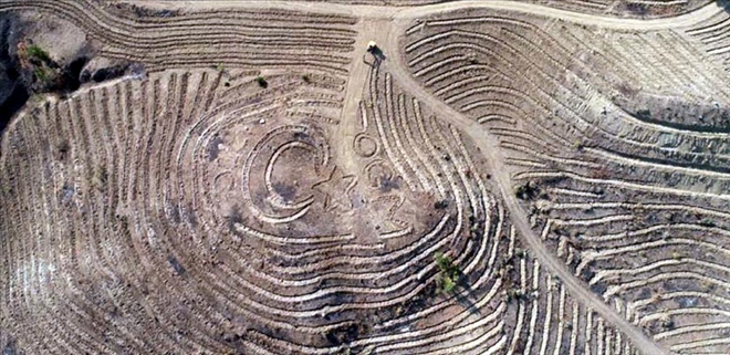 YANAN ORMANLIK ALANA ?AY-YILDIZLI´ PROJE - video