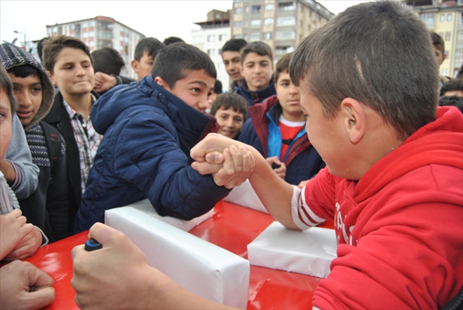 SİVAS´TA BİLEK GÜREŞİ HEYECANI YAŞANACAK
