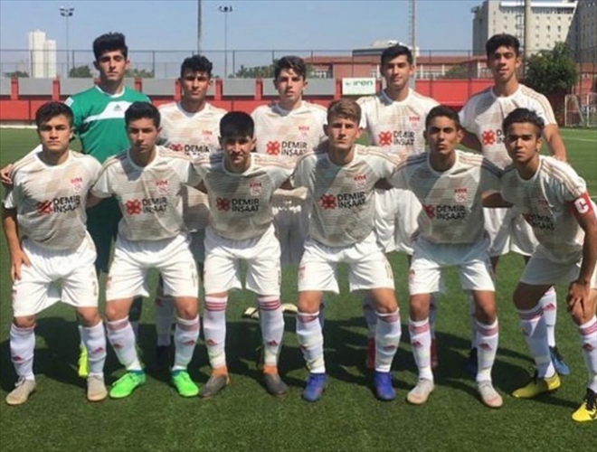 YİĞİDO´LAR ANKARA´YI 2-0 YENDİ