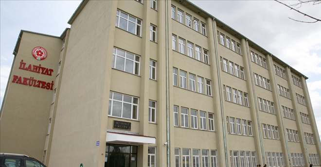 İLAHİYAT GÖZ DOLDURUYOR