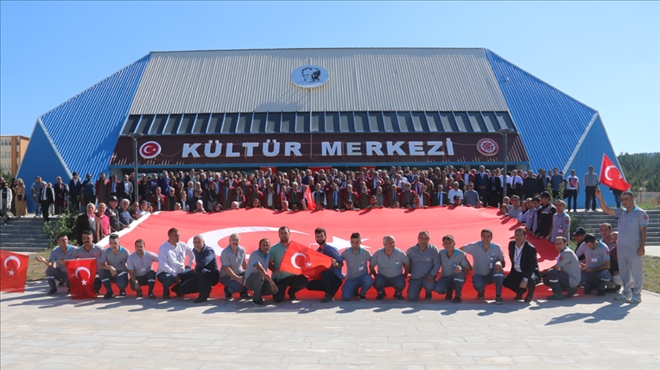 MEHMETÇİĞİMİZİN HER KOŞULDA YANINDAYIZ - video