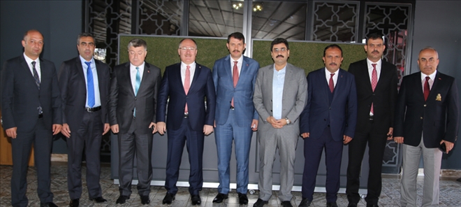 BAYRAKLARLA DONATALIM