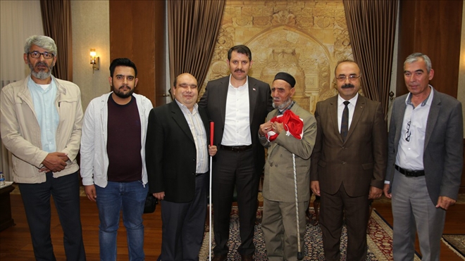 ENGELLİ BİREYLERDEN MEHMETÇİĞE ANLAMLI BAĞIŞ