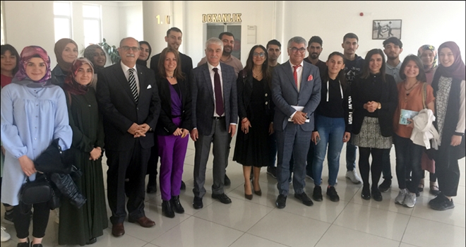 GERİ DÖNÜŞÜM MAKİNESİ ÖĞRENCİLERE TANITILDI