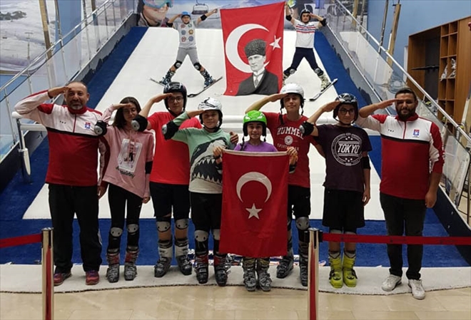 MEHMETÇİK´E SELAM OLSUN