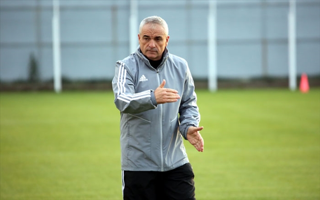 ?FUTBOLCULAR HAKEM OLMALI?