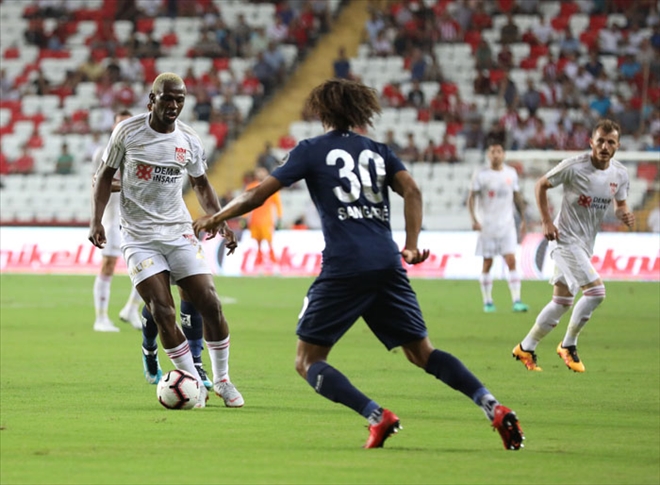 3 PUAN İÇİN TER DÖKECEKLER