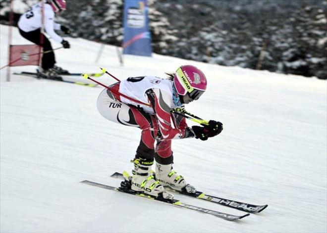 ?7 BİN KİŞİ KAYAK ÖĞRENDİ?