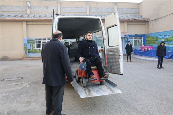 ENGELLİ ÖĞRETMENİ ÖĞRENCİLİĞİNDEN BU YANA BELEDİYE TAŞIYOR