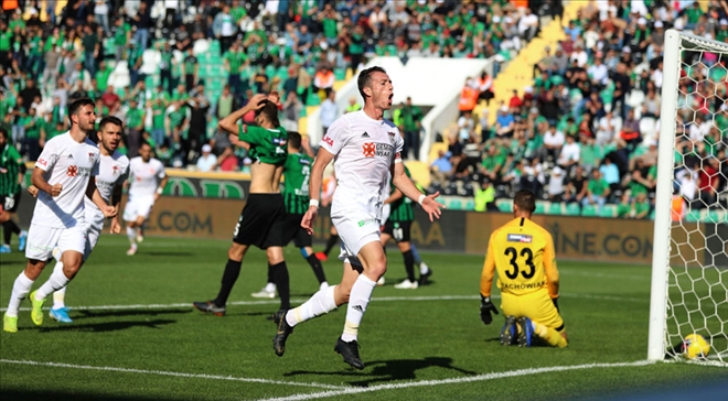 TAKIMINIZA SAHİP ÇIKIN