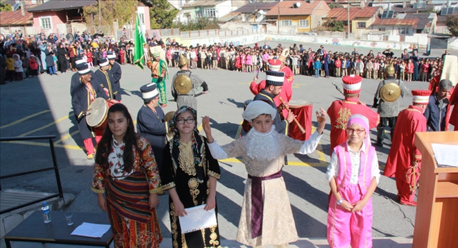 SULTAN SÜLEYMAN DUALARLA ANILDI