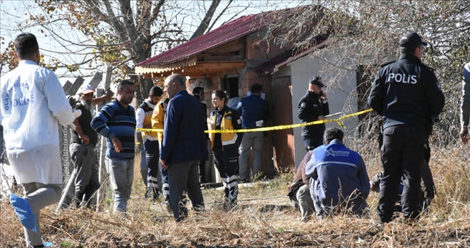 BARAKADA CANINA KIYDI