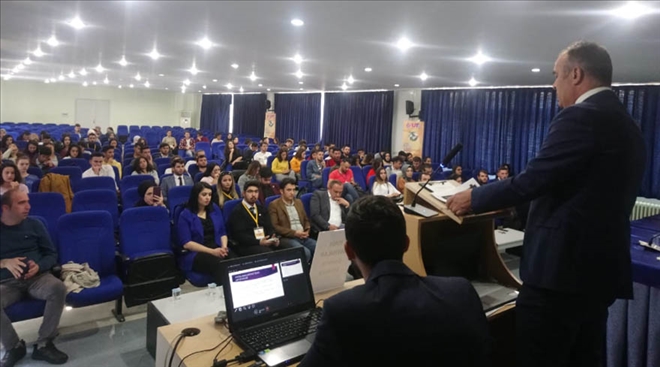 ÖĞRENCİLERE SEKTÖRE HAZIRLIK SEMİNERİ