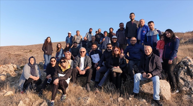 DOKTORLAR FİDAN DİKTİ