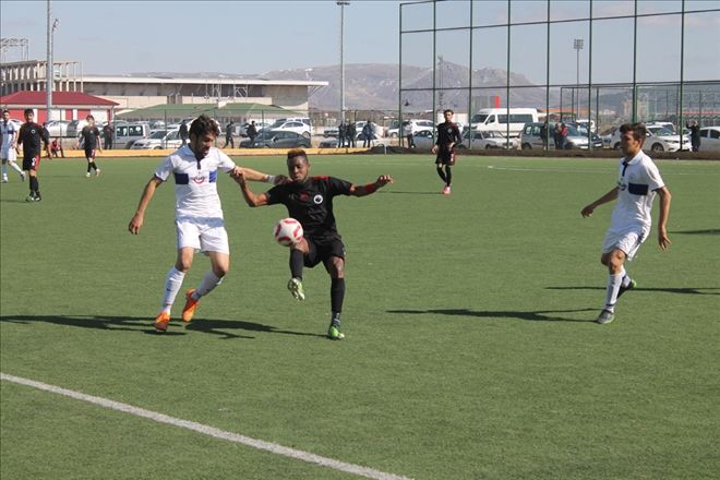 BAL´DA İKİ DEPLASMAN BİR  İÇERİ