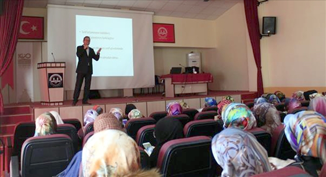 KUR´AN KURSU ÖĞRETİCİLERİNE SEMİNER