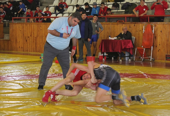 OKULLAR ARASI YILDIZLAR GÜREŞ BUGÜN