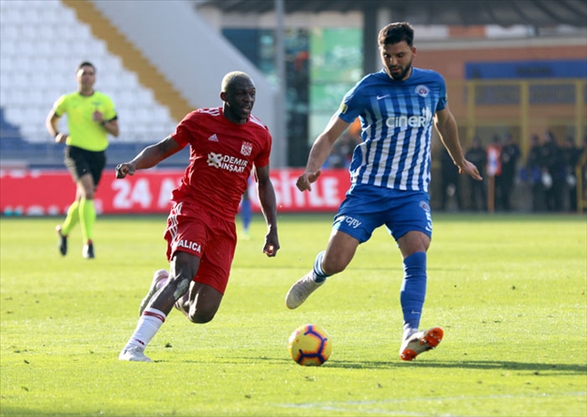 LİDER GALİBİYET İÇİN SAHADA