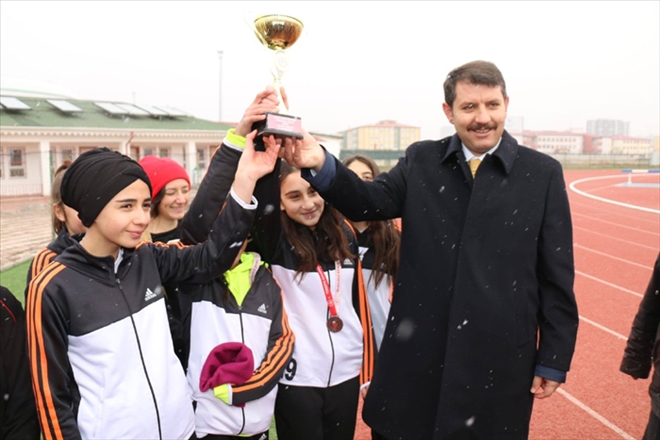 KROS YARIŞLARI TAMAMLANDI