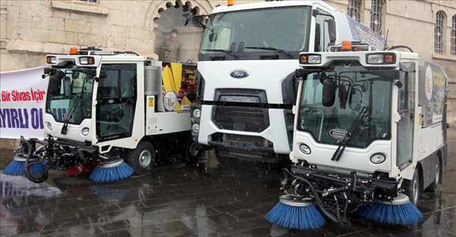TEMİZLİK İŞLERİNE 3 YENİ ARAÇ - video
