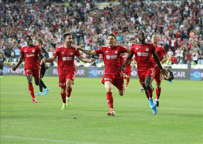 SİVASSPOR BOŞ GEÇMİYOR