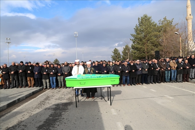 MEHMET HOCA´YA HÜZÜNLÜ VEDA