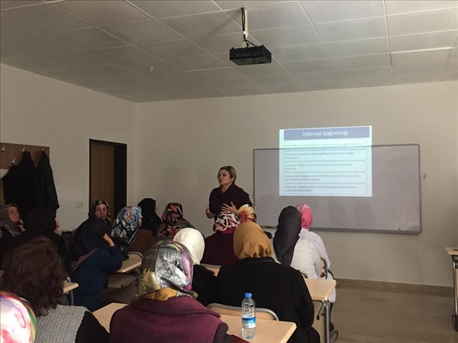 İKİ SAAT İNTERNET RUH SAĞLIĞINI BOZUYOR