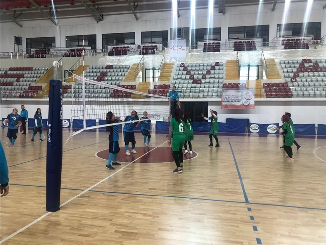 FİLEDE HEYECAN SÜRÜYOR