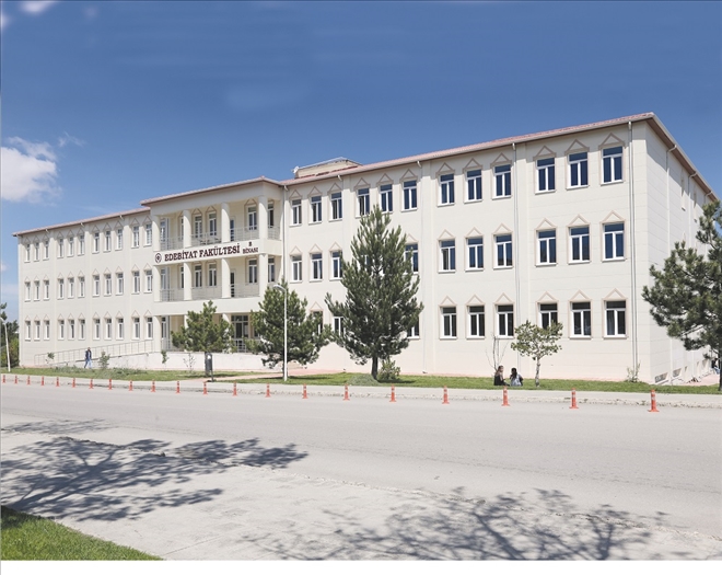 ÜNİVERSİTE´DEN TARİHİ BAŞARI